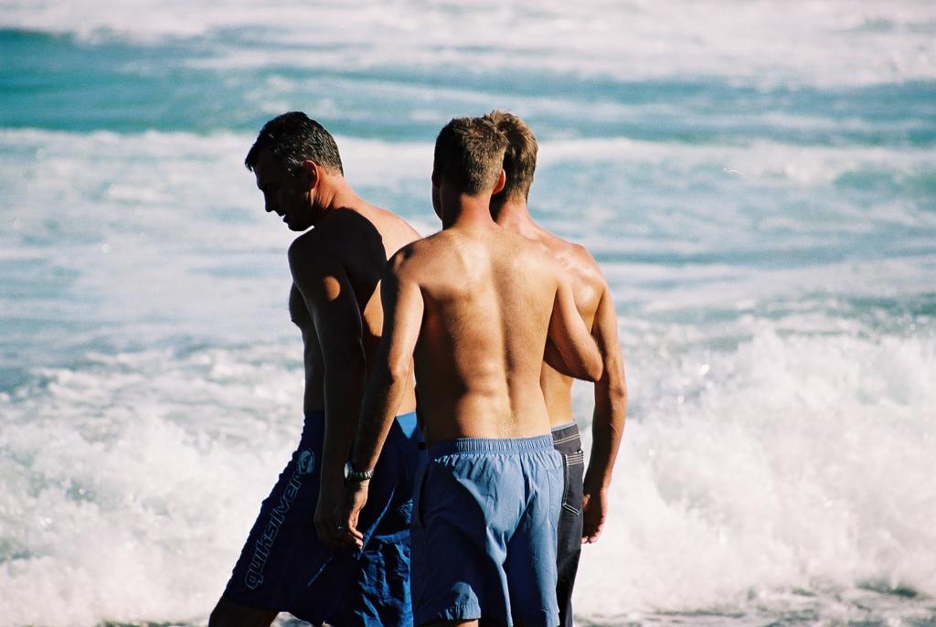 three-man-at-the-beach-2370010